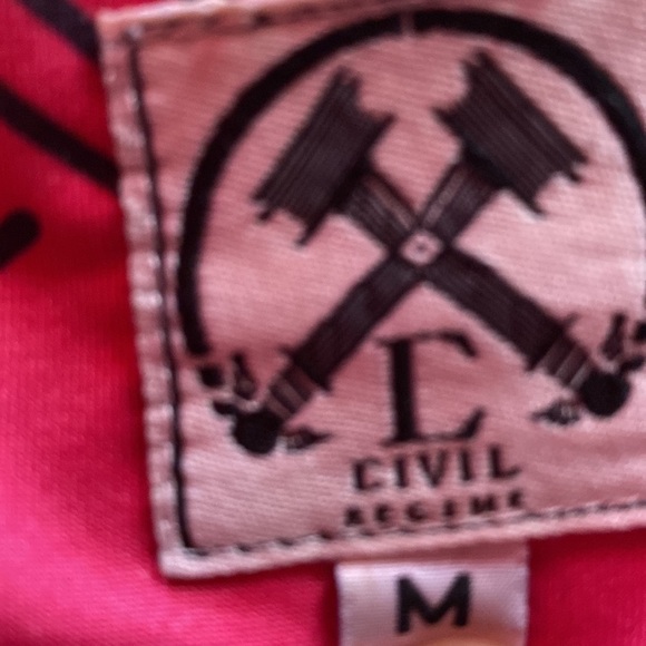 Pink & black artistic skirt - Picture 3 of 3